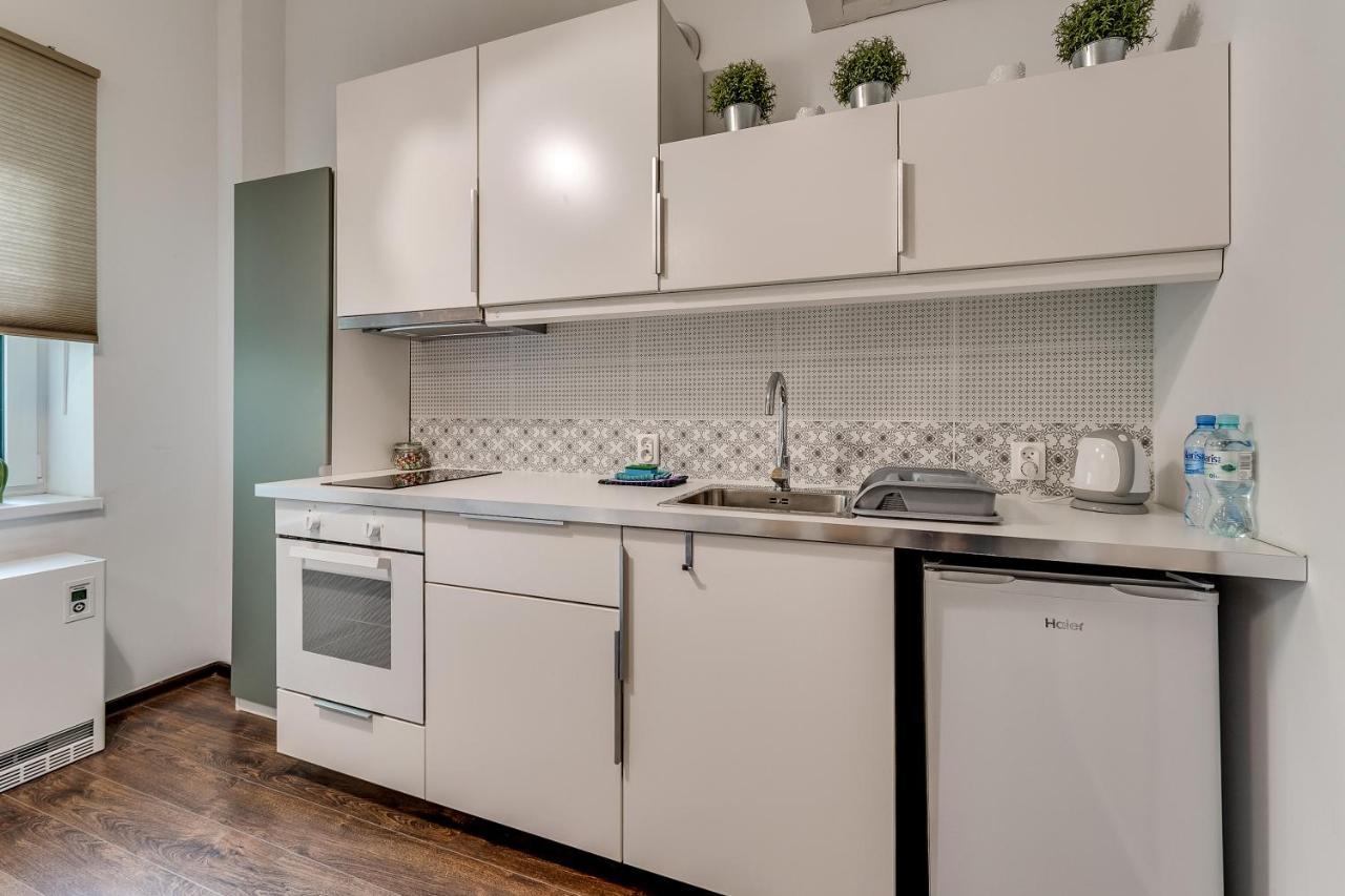 Apartament Szczesliwa Trzynastka Гливице Экстерьер фото